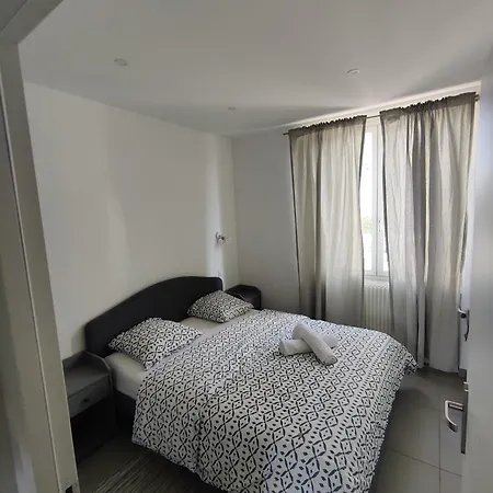 Apartment Le Pressense 2 Venissieux