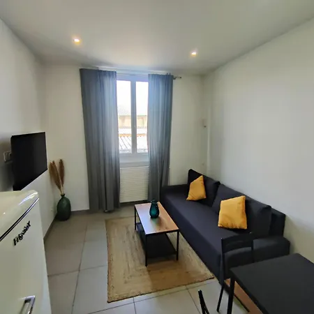 Le Pressense 2 Apartment *