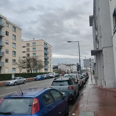 Le Pressense 2 Apartment
