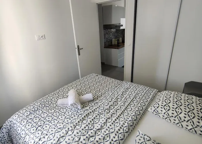Apartman Le Pressense 2 Vénissieux